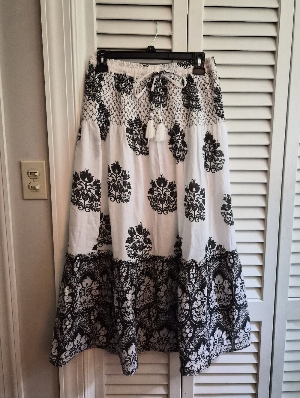 Women's Black and White Tiered Maxi Skirt